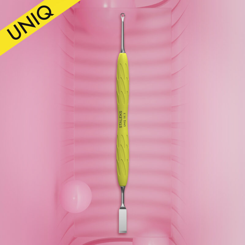 Empurrador de cutícula para manicure Gummy com cabo de silicone amarelo UNIQ 11 TYPE 1 (empurrador com bordos inclinados e empurrador com laço)